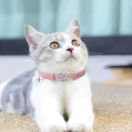 Collier de chat à breloque en forme de cœur et cloche - universmiaou