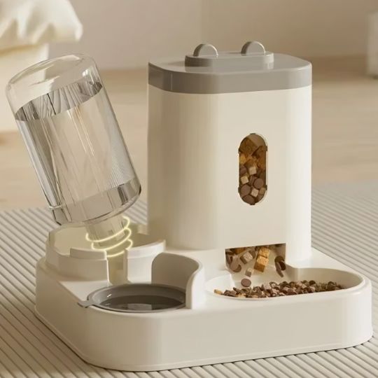 Distributeur automatique de croquettes et d'eau pour chats - universmiaou